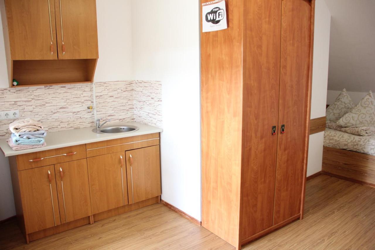 Мотель Ріта Berehove  Ngoại thất bức ảnh